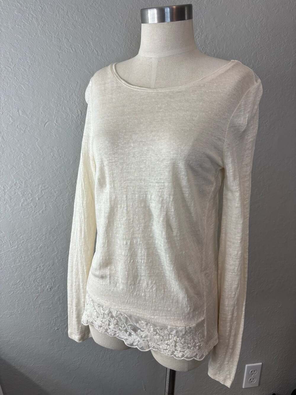 Sundance Women's XS Long Sleeve Linen Lace Trim Top